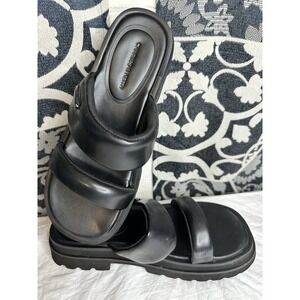 Charles And Kieth Size 8 Black 2 Straps Black Platform Slip On Sandals Unisex